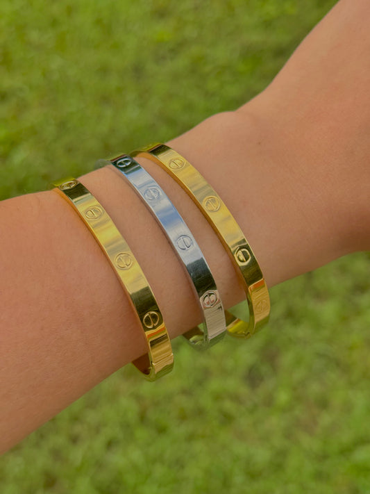 Love Bangle