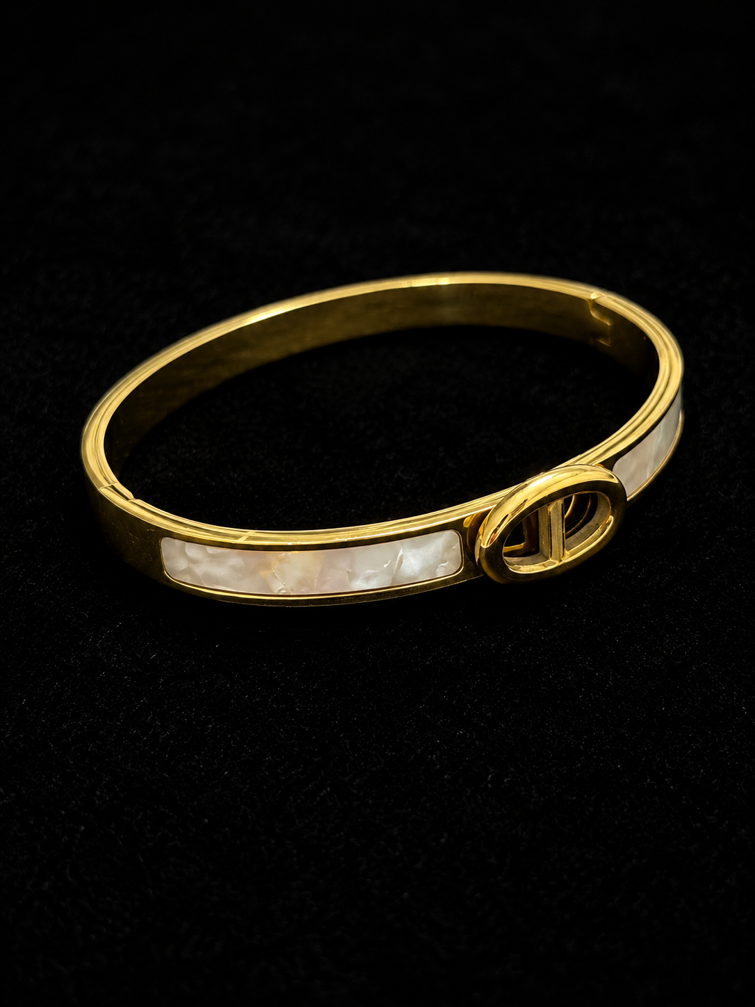 Roxy Bangle