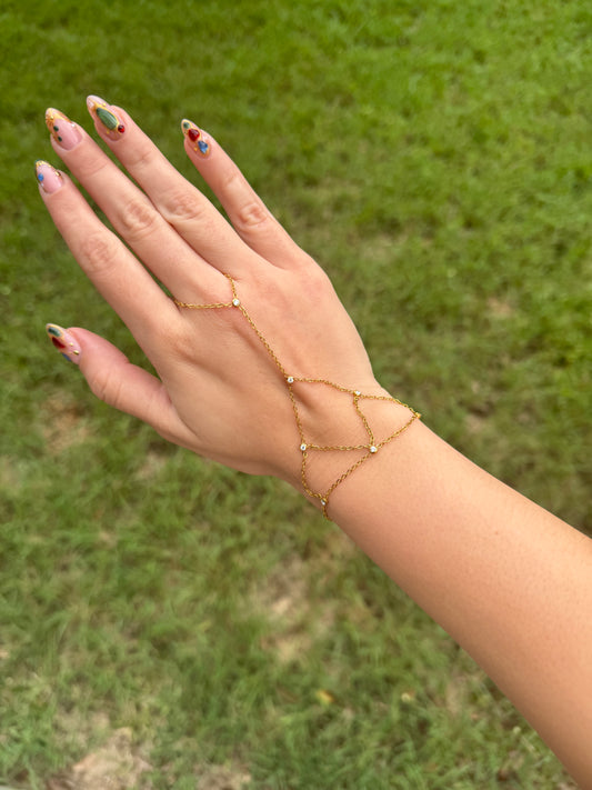 Chleo Hand Chain